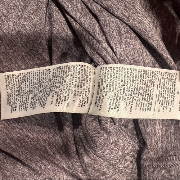 Athleta long sleeve top size XS *read* - Picture 5 of 13